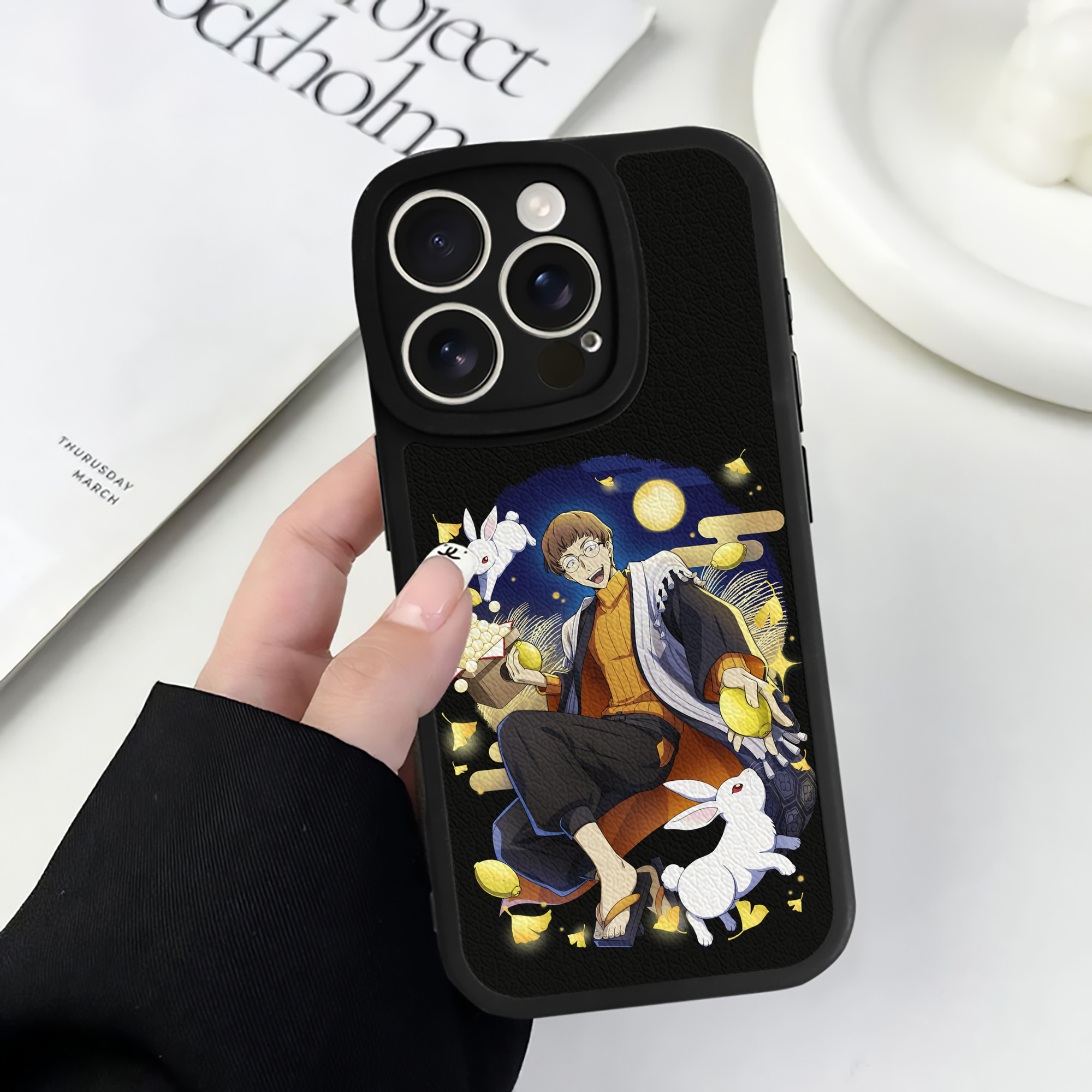 （画像用） 文豪ストレイドッグス Bungo Stray Dogs 【iPhone 16シリーズ対応】シリコンスマホケース（レザー調） 材質：シリコン